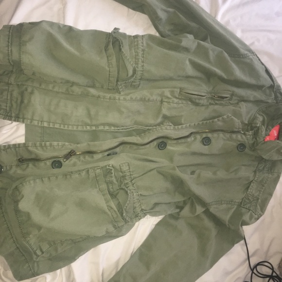 Womens jacket - Picture 2 of 3